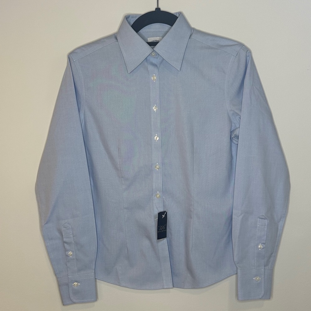 Brooks Brothers Woman’s button up shirt cotton non iron petite fitted cotton 346